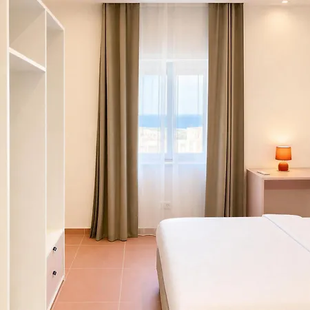 מלון דירות Flamingo In Vegas Resort, Malta Saint Julian's