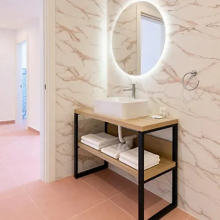 Flamingo In Vegas Resort, Malta 아파트호텔 4*