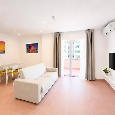 Flamingo In Vegas Resort, Malta 아파트호텔